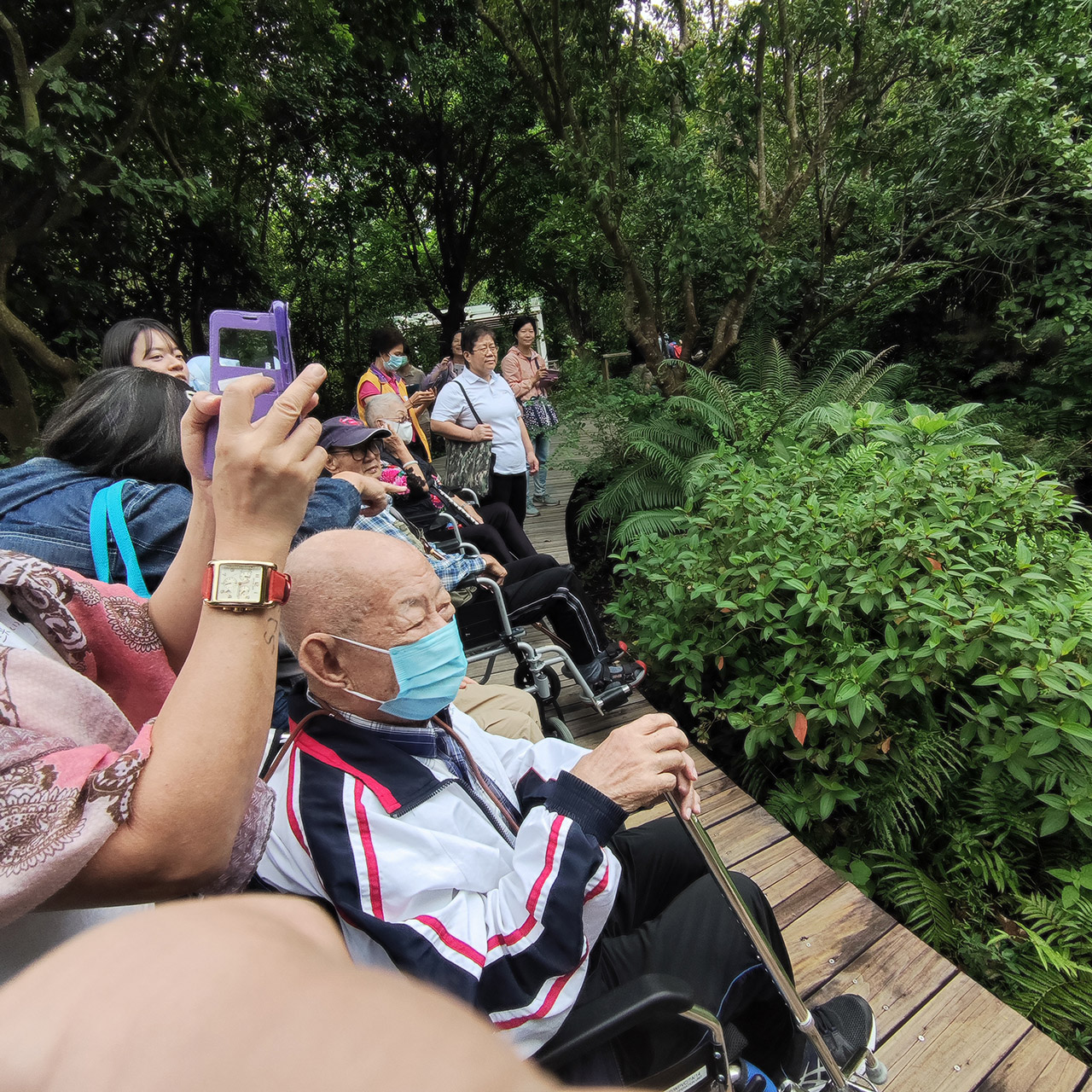 陪同“圣公會麥理浩夫人中心”長者秋季旅行